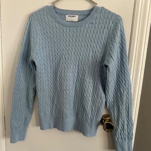 Old Navy Sosoft crew neck cable knit sweater in light blue (020) size Medium - Picture 6 of 6
